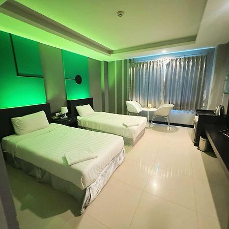 Vasidtee City Hotel Suphan Buri Buitenkant foto