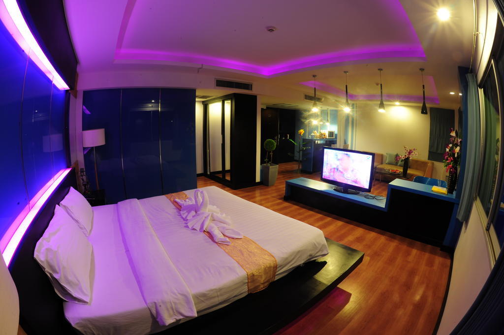 Vasidtee City Hotel Suphan Buri Buitenkant foto