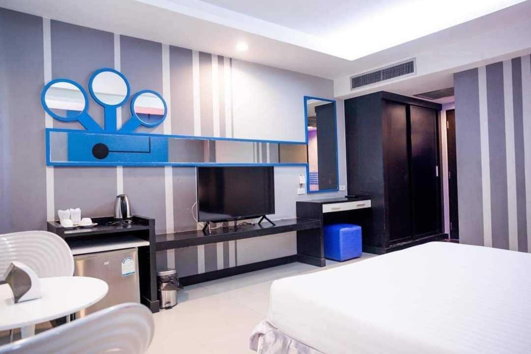 Vasidtee City Hotel Suphan Buri Buitenkant foto