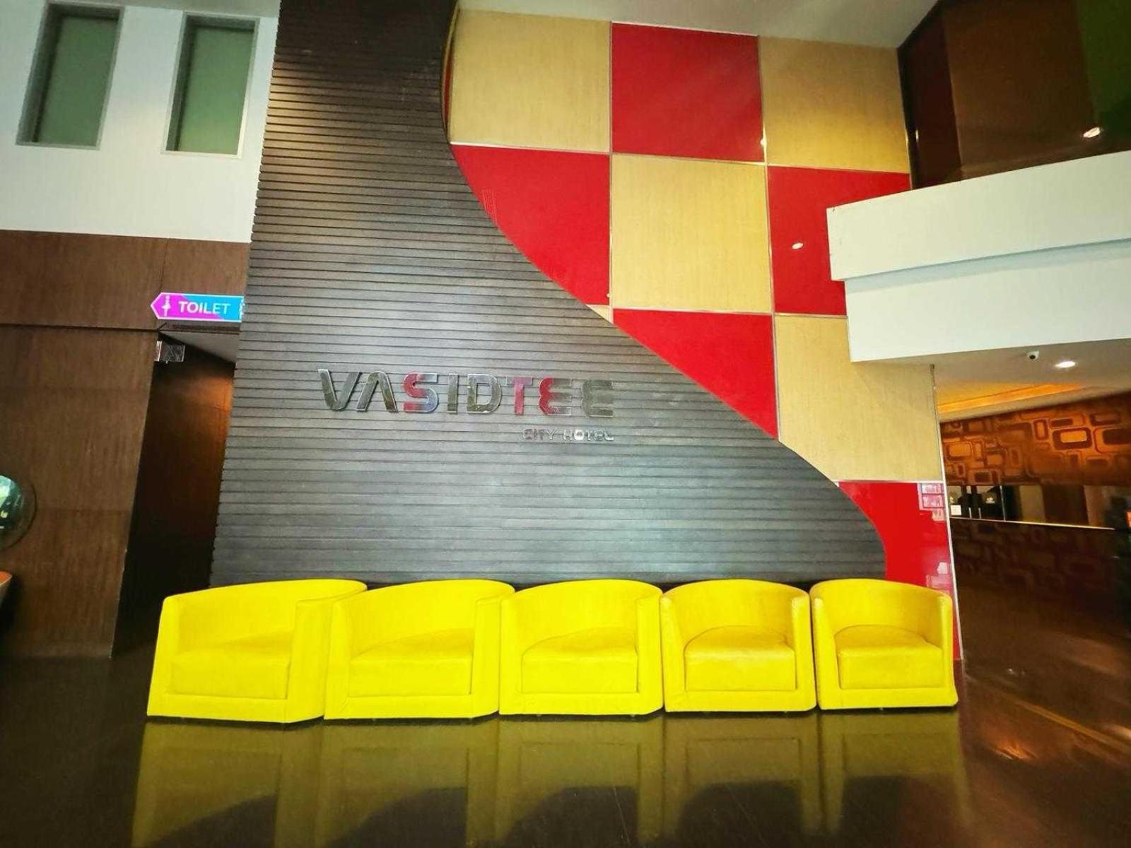 Vasidtee City Hotel Suphan Buri Buitenkant foto