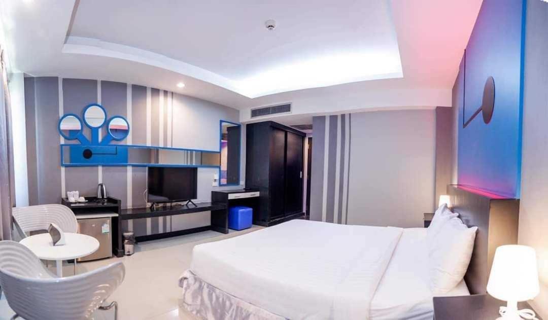 Vasidtee City Hotel Suphan Buri Buitenkant foto