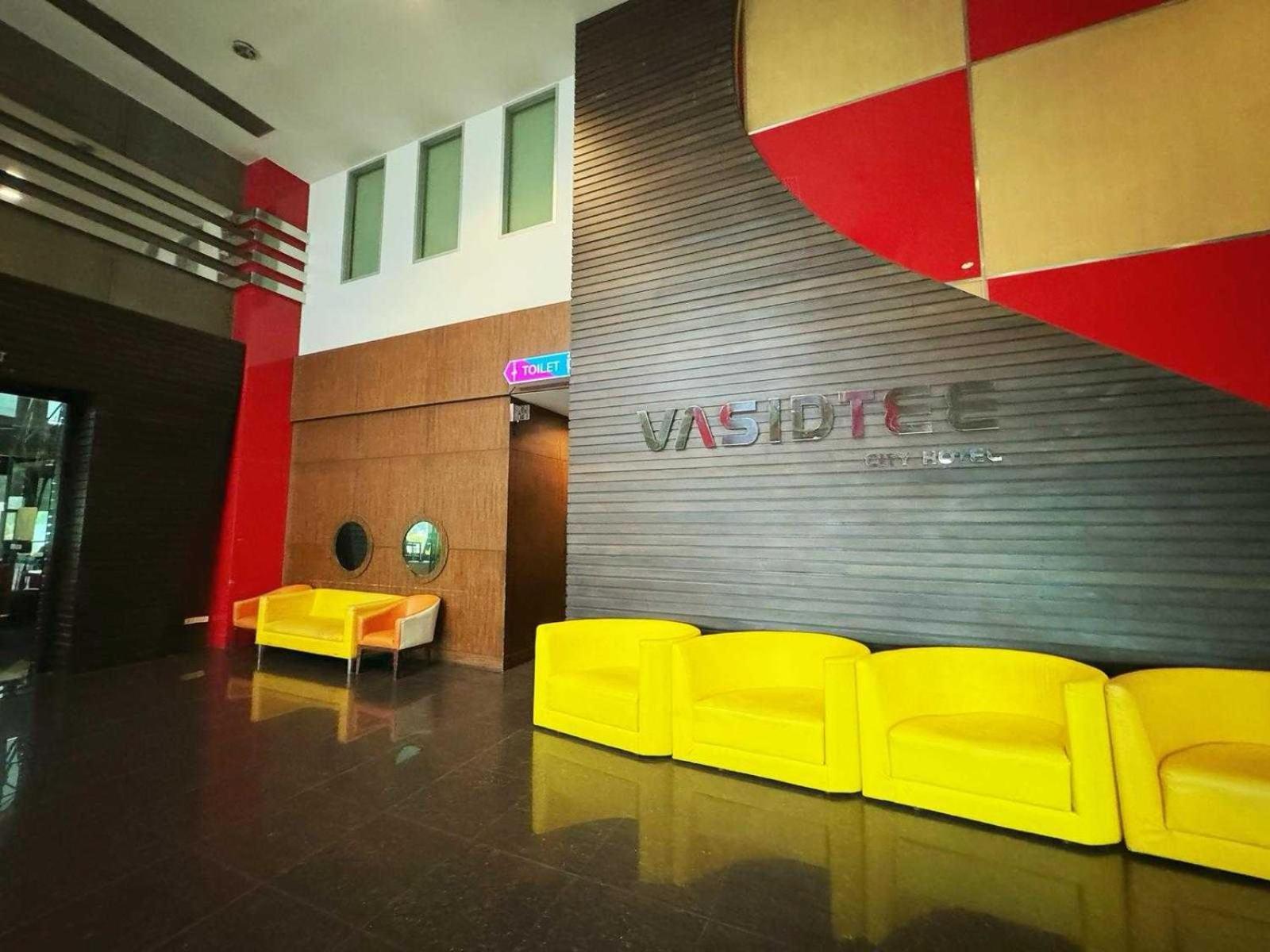 Vasidtee City Hotel Suphan Buri Buitenkant foto