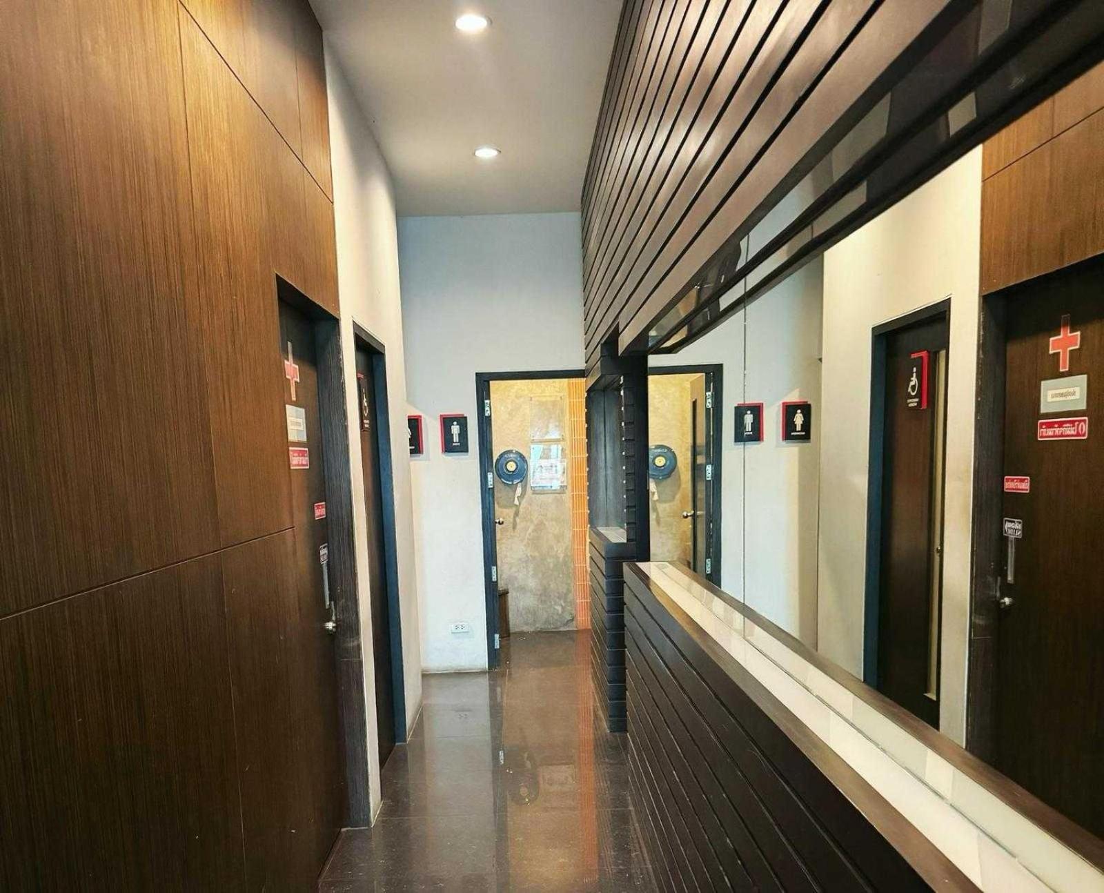 Vasidtee City Hotel Suphan Buri Buitenkant foto